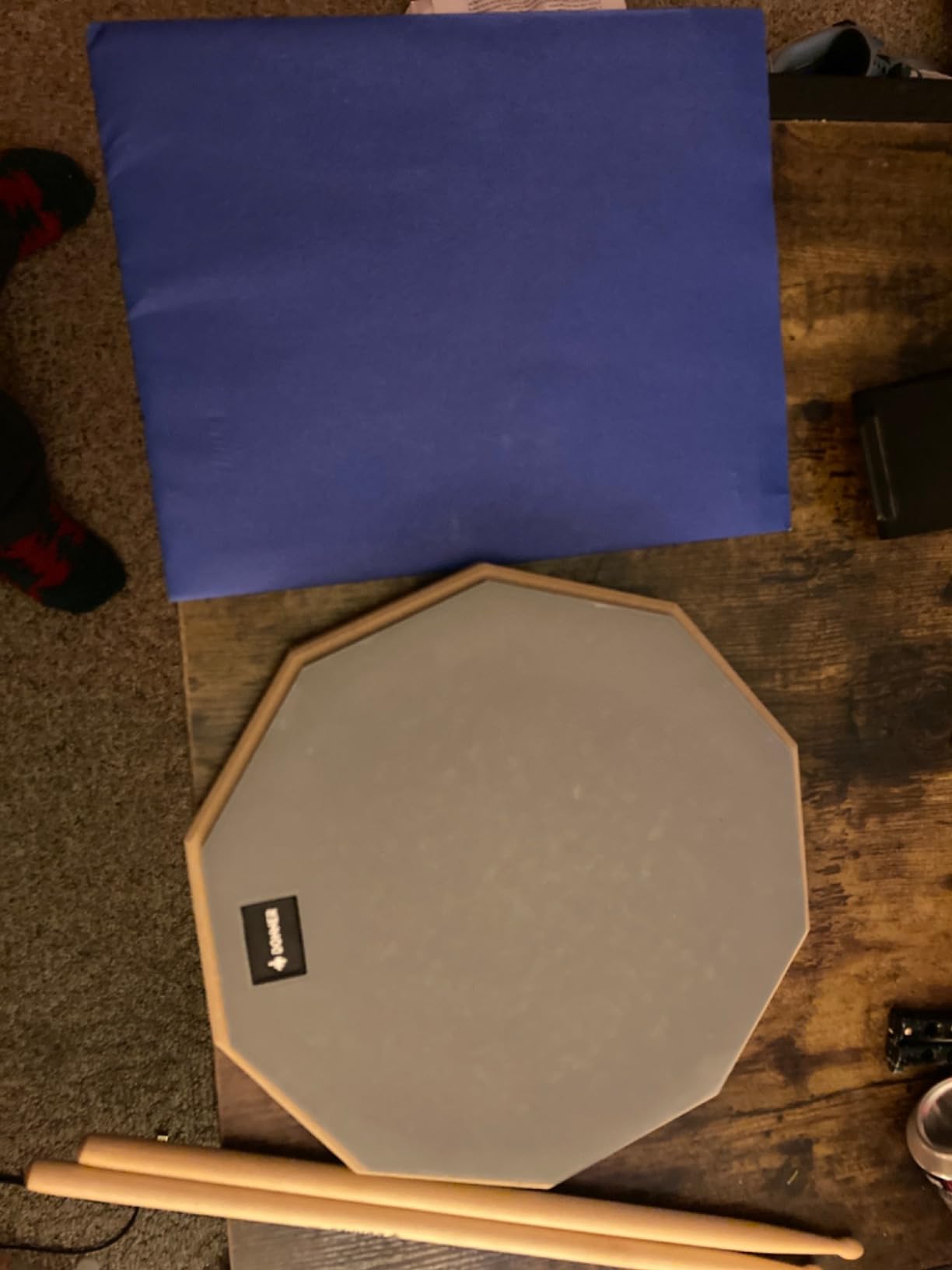 Donner Drum Practice Pad 8 Inches, Silent Practice Drum Pad 2-Sided With Drum Sticks - Gray customer photo 1