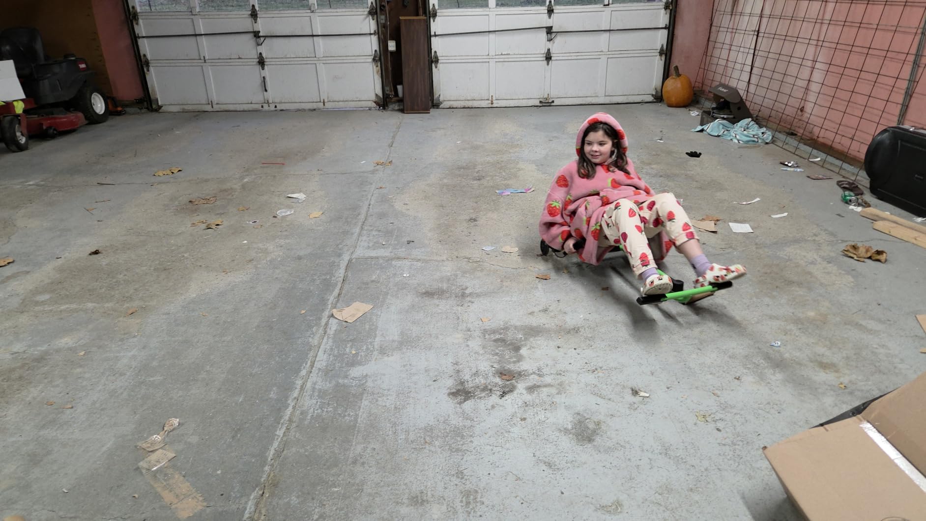 EzyRoller Drifter X Ride On Toy for Kids, Ages 4-12, Up to 154 lbs - Blue customer photo 1