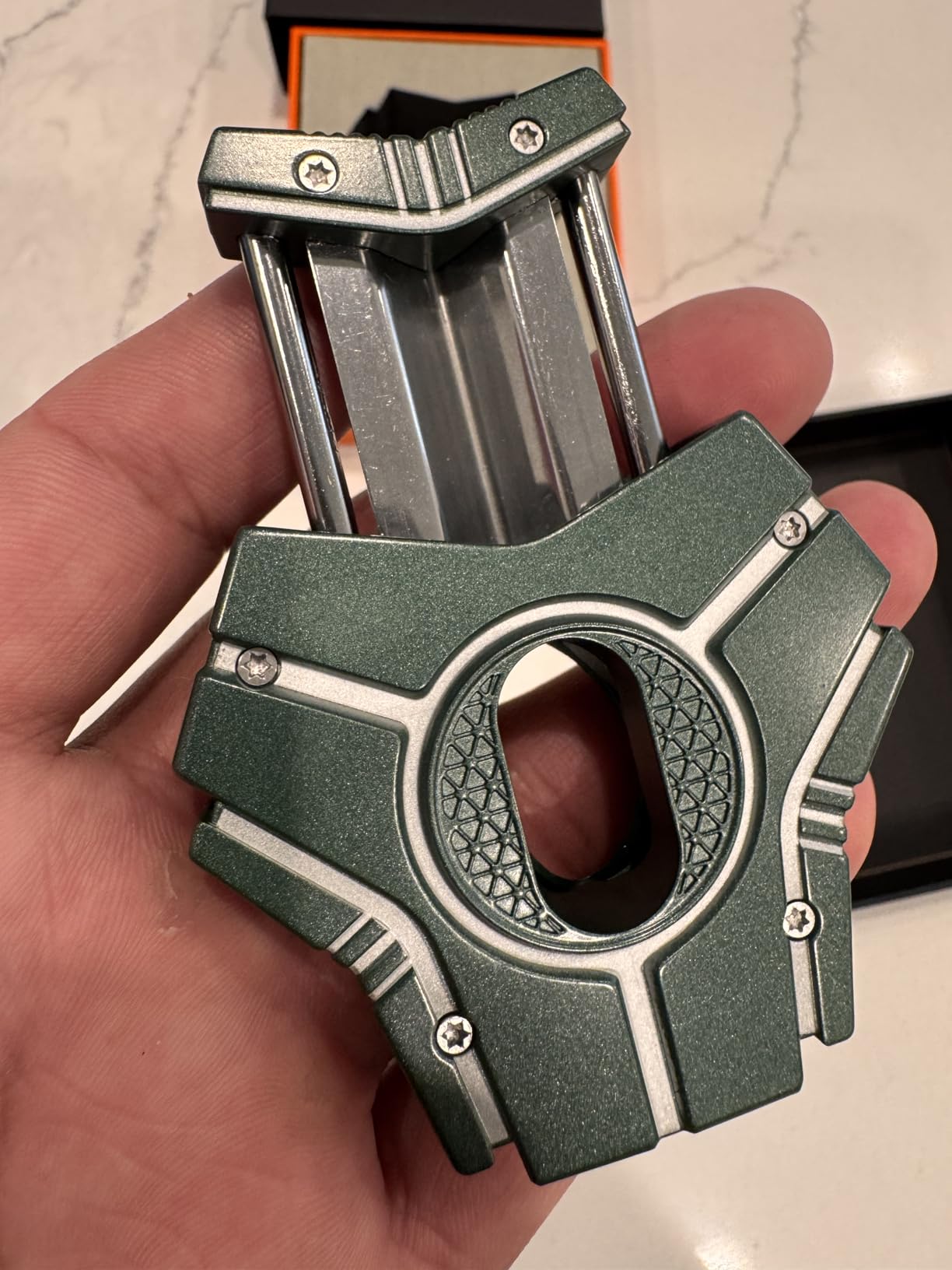 XIFEI Cigar Cutter, Stainless Steel V-Cut Cigar Cutter Built-in Cigar Punch customer photo 1