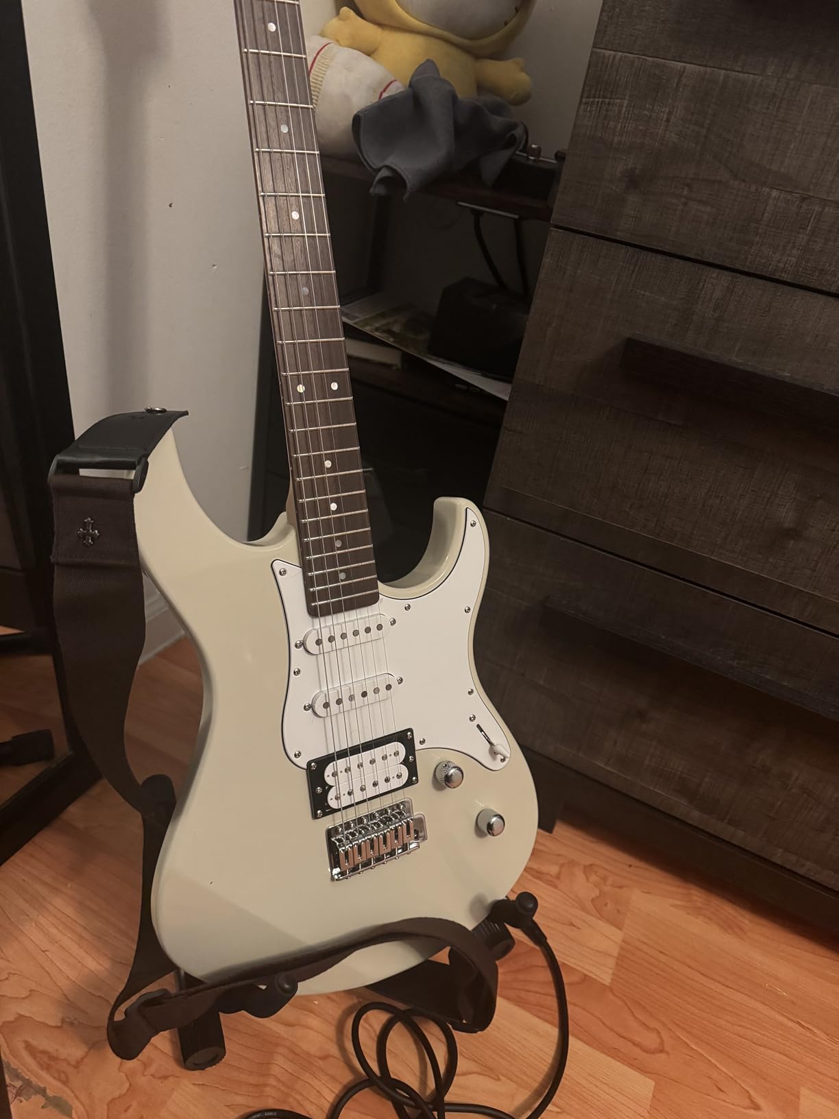 Yamaha PAC112VM Electric Guitar Ice Blue customer photo 1