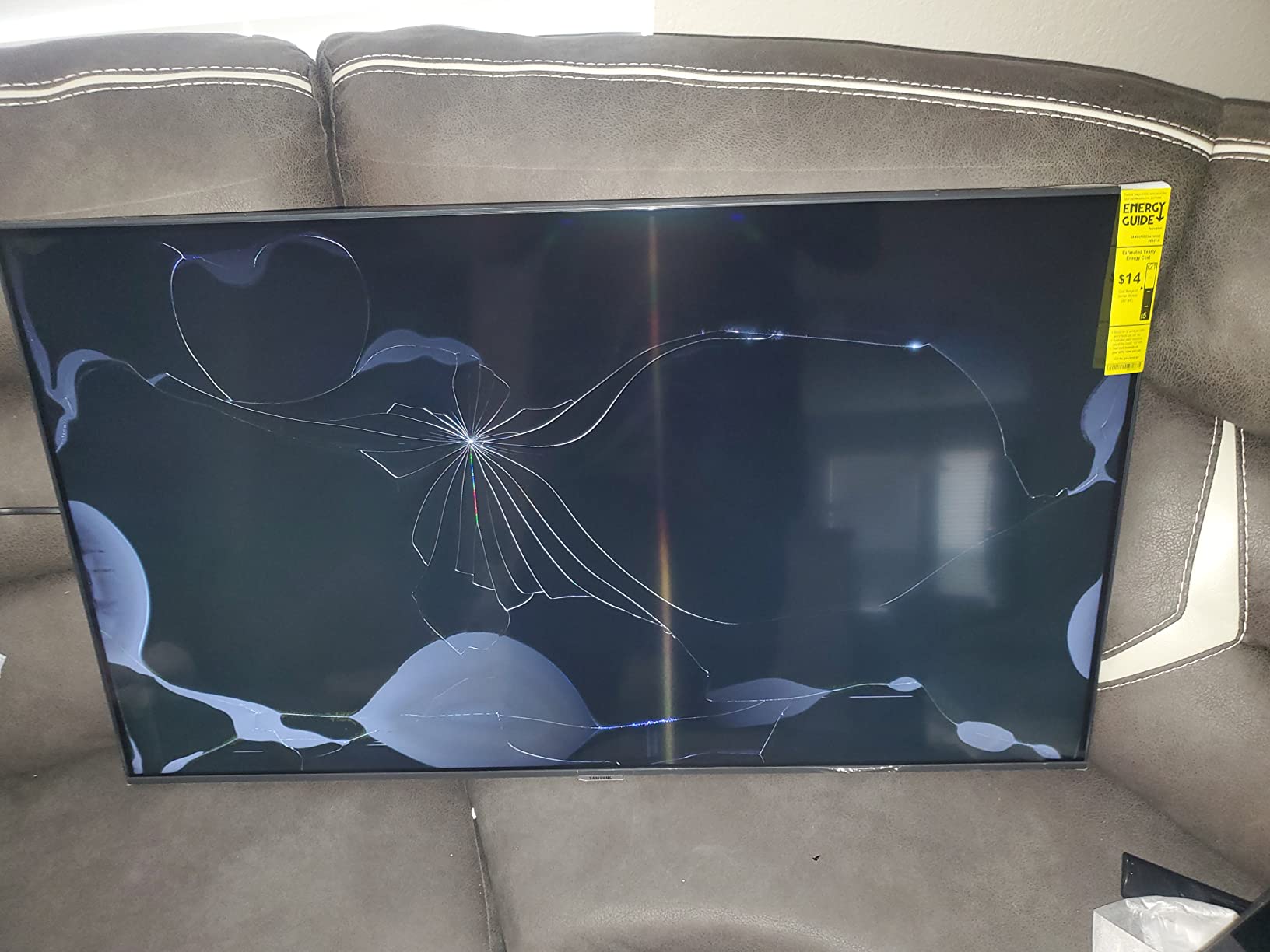Samsung 43-Inch BE43T-H Pro TV | Commercial | Easy Digital Signage Software | 4K | HDMI | USB | Tuner | Speakers | 250 nits, Black customer photo 2