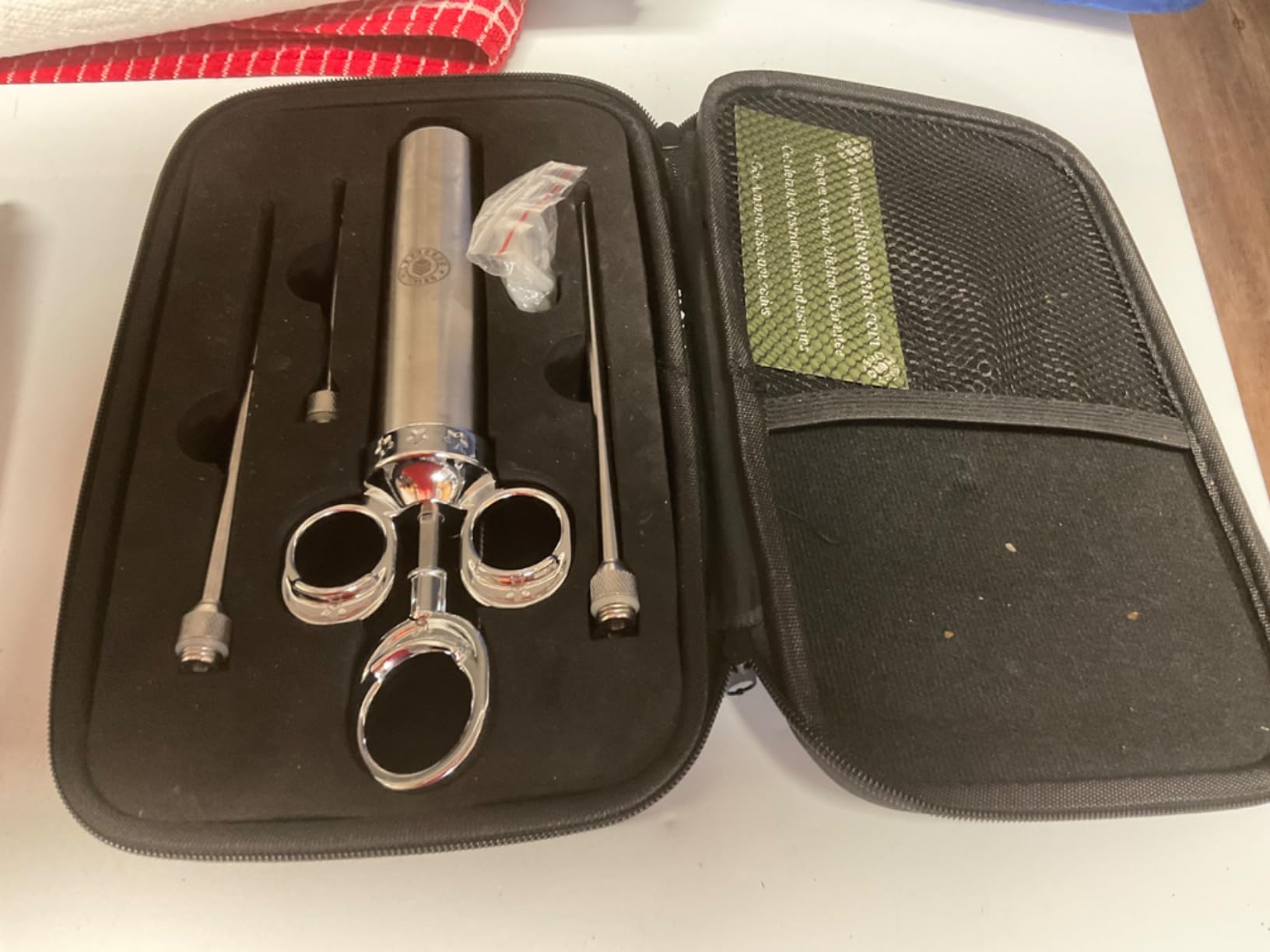 GRILL SERGEANT Professional Meat Injector, Marinade Syringe Set, Forever Guarantee, Zippered Storage & Travel Case, 304 Stainless Steel, No Aluminum, 6 Needles, 2.5 oz Capacity, 4 Cleaning Brushes customer photo 2