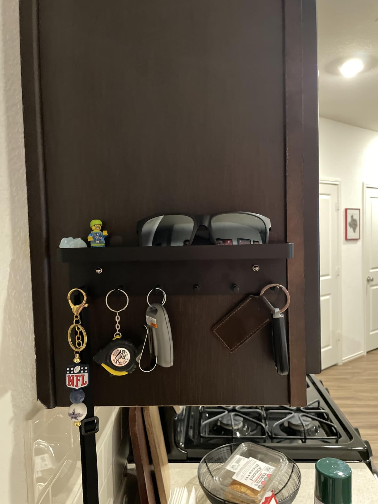 MKO Key Holder Wall Mount, Key Holder Wall Mount Adhesive with Mail Organizer Tray with 6 Key Hooks for Wall, Black | Metal Material, Key Rack with Shelf, Mail Organizer Tray for Entryway, Hallway, Living Room customer photo 1