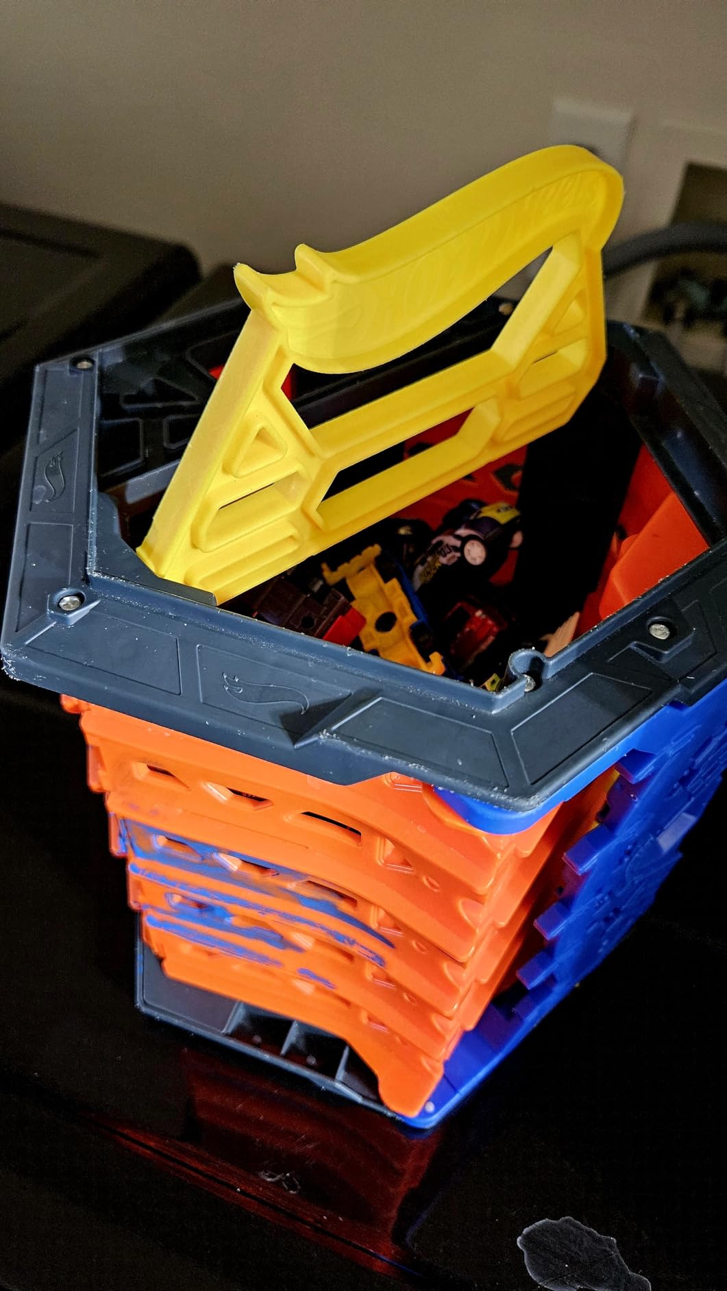 Hot Wheels Roll Out Raceway, Track Set customer photo 2