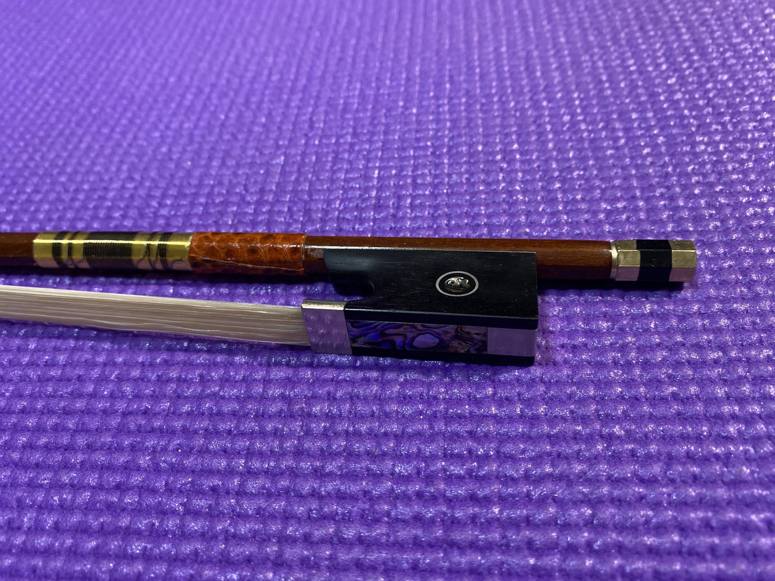 AMZZ Advanced 4/4 Pernambuco Violin Bow - Handmade, Lightweight & Balanced, Real Horsehair for Deep, Powerful Tone - for Advanced Violinists customer photo 1