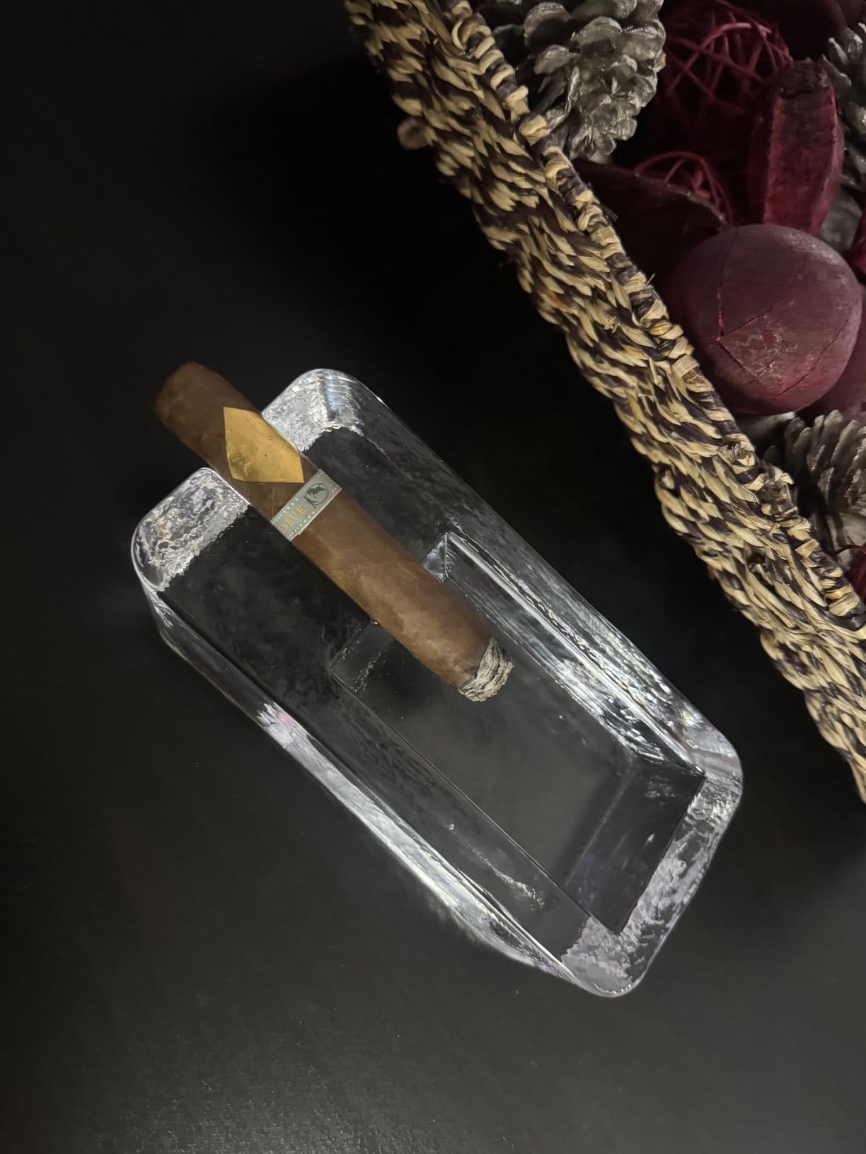 The Buybox Cigar Ashtray Big Ashtrays for Cigarettes Outdoors Large Heavy Glass for Patio/Outdoors/Cigars Ash Tray Large Giant Luxury Premium Cigarette Ashtrays for Outdoor (Rectangular) customer photo 1