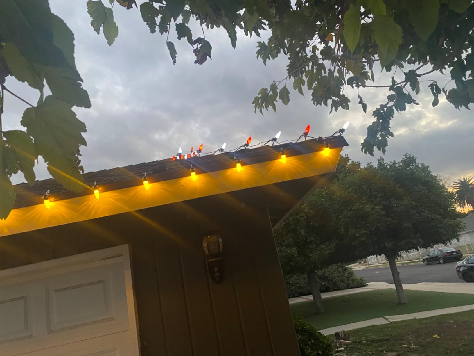 Easy Universal Roof Top Ridge Line Christmas Light Mounting Clips for C6, C7, C9, Rope Lights & More - 25 Pack - 10, 12, 13 Shingles - Outdoor Use customer photo 2