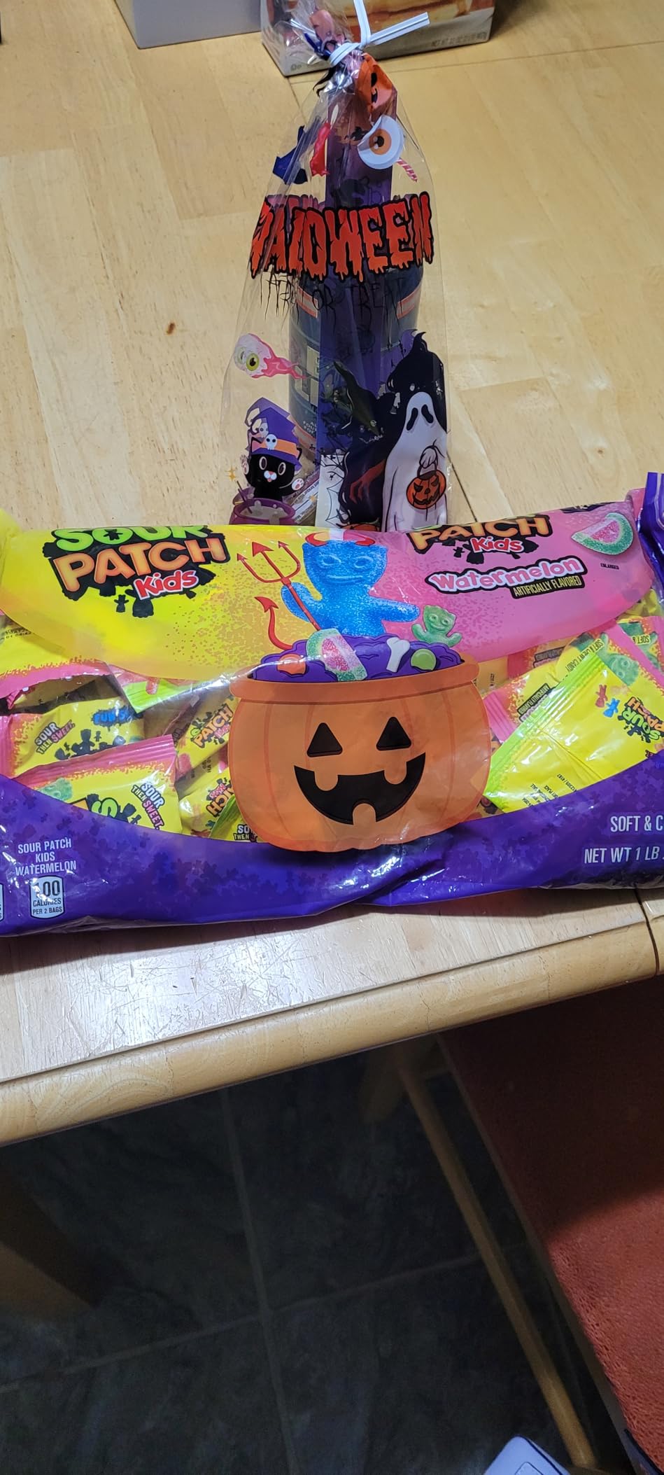 SOUR PATCH KIDS Soft & Chewy Gummy Halloween Candy Variety Pack, 40 ct | Original & Watermelon, Bulk Candy, Trick or Treat Bags customer photo 1