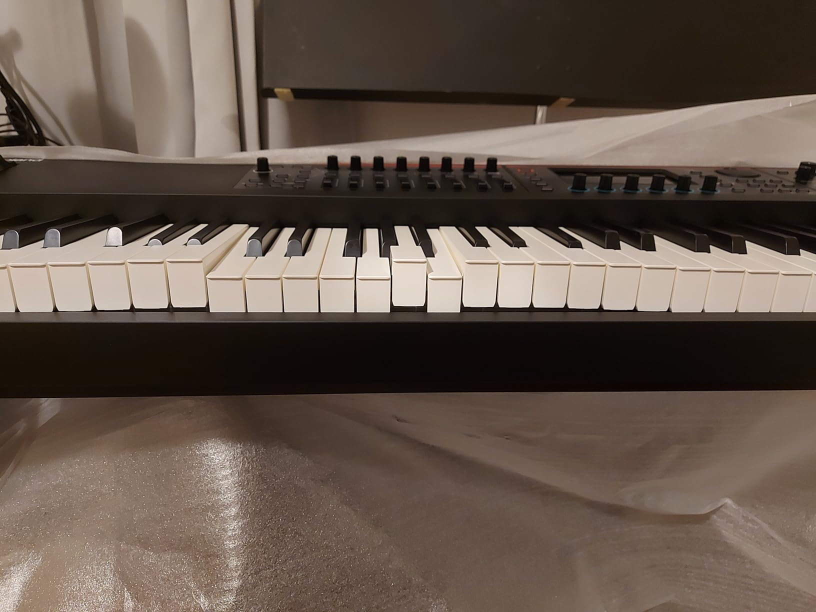 Roland FANTOM-08 WEIGHTED-ACTION SYNTHESIZER KEYBOARD - 88-Note Weighted Keyboard | Thousands of Roland Electronic & Acoustic Sounds | ZEN-Core and SuperNATURAL Technologies customer photo 3