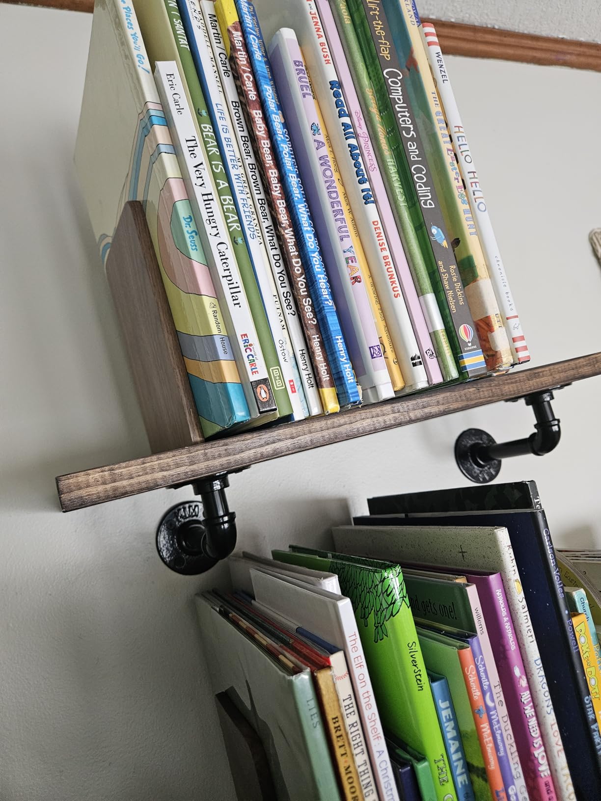 Large Bookend Hold Heavy Books-7x4x5in 2 Pack Non-Skid Wood Bookends Walnut | Heavy-duty wooden bookends Heavy-duty design holds heavy books, Non-skid base keeps books upright on desk/shelf. customer photo 2