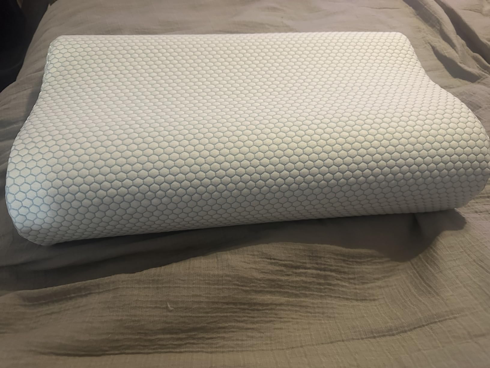 Memory Foam Pillows, Neck Pillow Queen Size Bed for Sleeping, Ergonomic Cervical Support Side Back Stomach Sleeper, Orthopedic Contour and Shoulder Pain customer photo 1