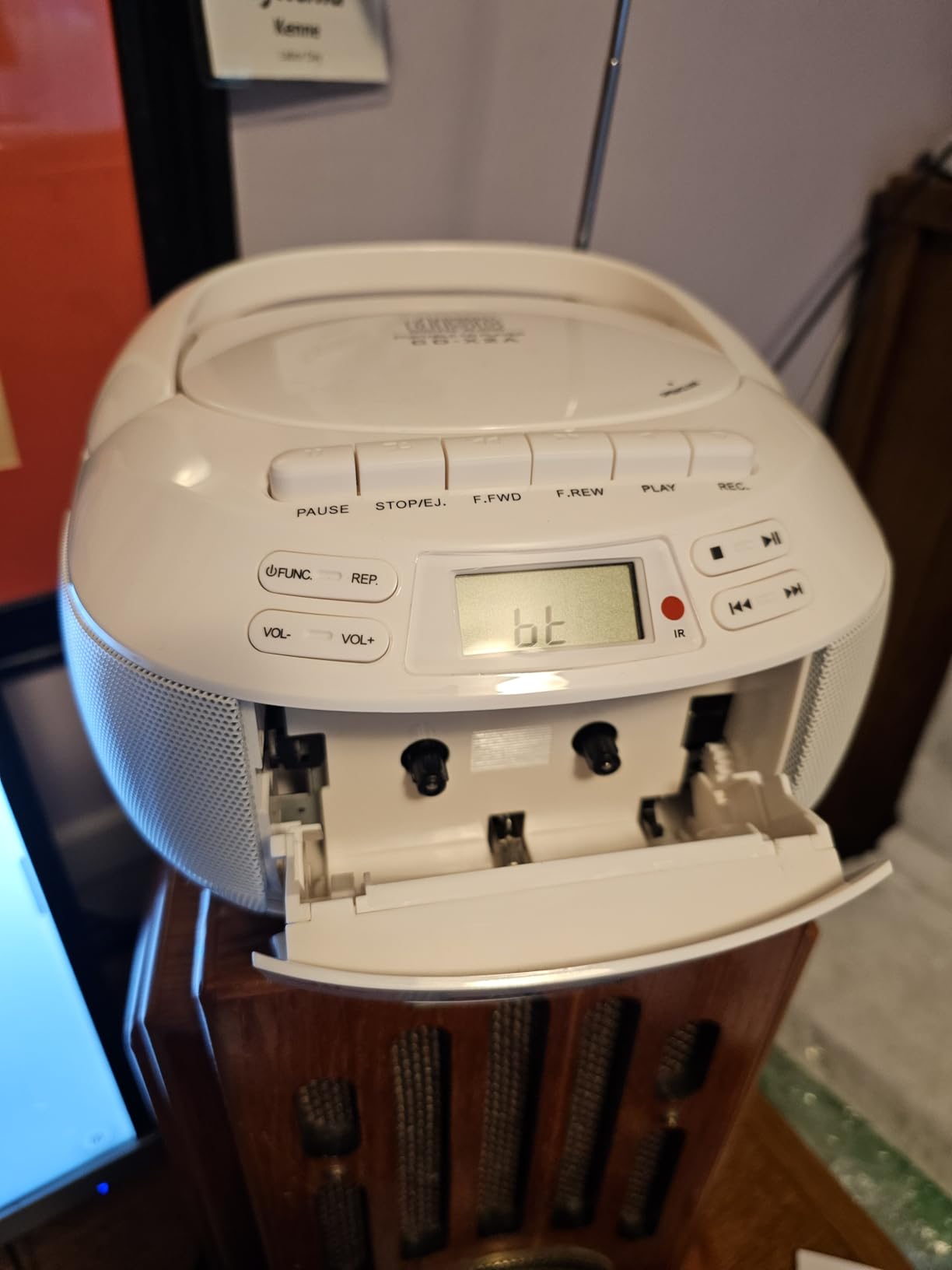 Greadio CD Player Boombox Cassette Player Combo with Bluetooth, AM/FM Radio, Stereo Sound with Remote Control, AUX/USB Drive, Tape Recording, AC/DC Powered, Headphone Jack, LCD Display for Home, Kids, Gift customer photo 2