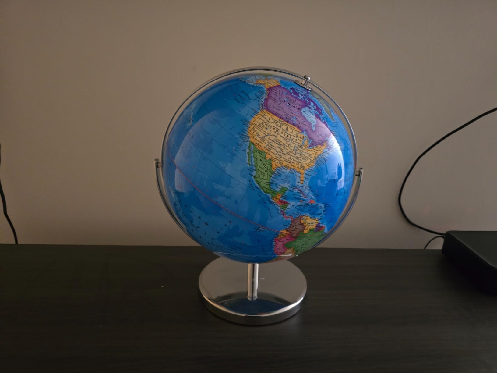 BSHAPPLUS World Globe with Metal Stand 13 inch, 720 Rotating & HD Waterproof Material, Teaching/Geographic/Decorative Globes with Clear Text for Elementary, Classroom, Home, School, Office customer photo 2