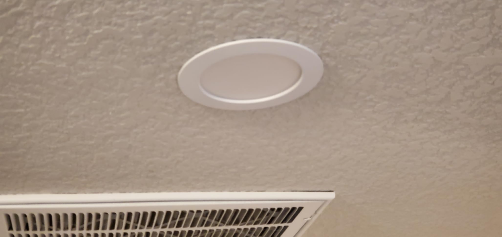 Philips Hue Smart Slim 6 Inch LED Downlight - White and Color Ambiance Color-Changing Light - 1 Pack - 1200LM customer photo 2