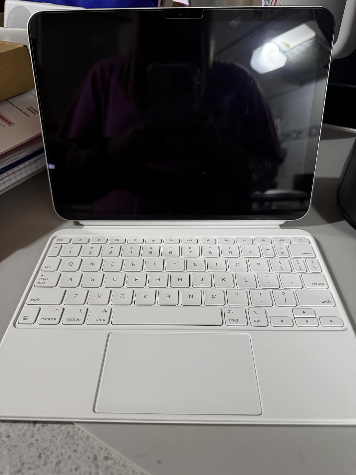 Apple Magic Keyboard Folio: iPad Keyboard and case for iPad (A16 and 10th Generation), Detachable Two-Piece Design that attaches magnetically, Built-in trackpad, US English - White customer photo 1