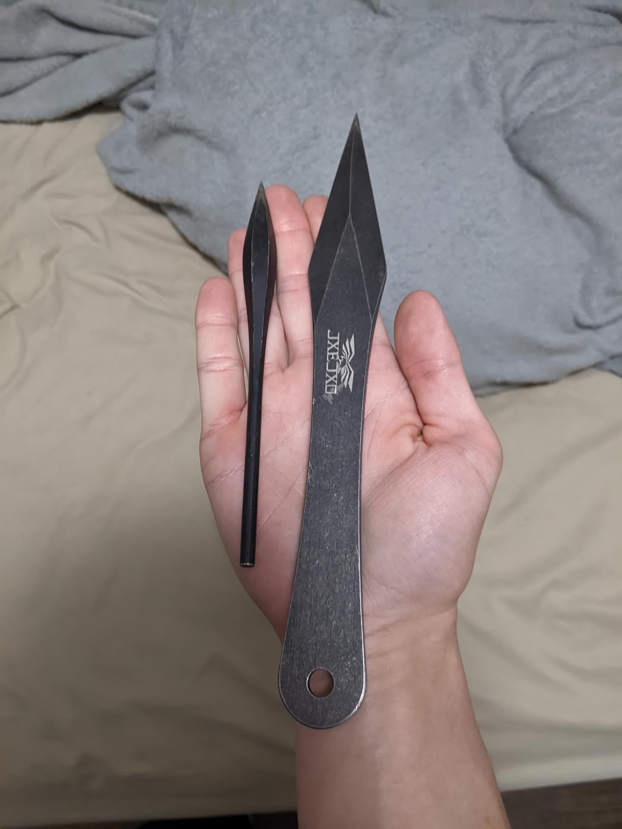 Throwing Spikes, 9.4