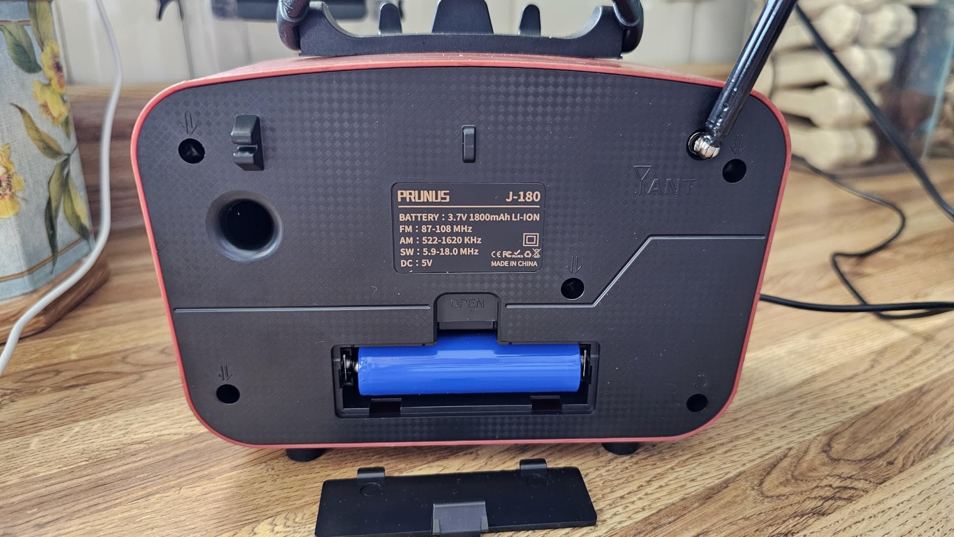 PRUNUS J-180 Vintage Retro Radio Bluetooth Speaker with Stereo Sound BT5.0 | TF Card & MP3 Player, Rechargeable Speaker, Loud Volume, AM FM Radio Portable customer photo 2