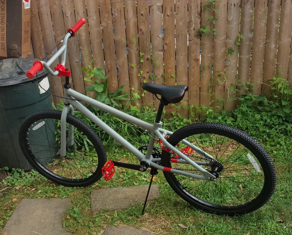 Dynacraft Tony Hawk 18-24 Inch Bike High-Performance & Durable, Perfect for Kids & Teens Learning BMX Tricks, Sturdy, Easy to Assemble, Ideal for Young Riders & Aspiring BMX Enthusiasts customer photo 1