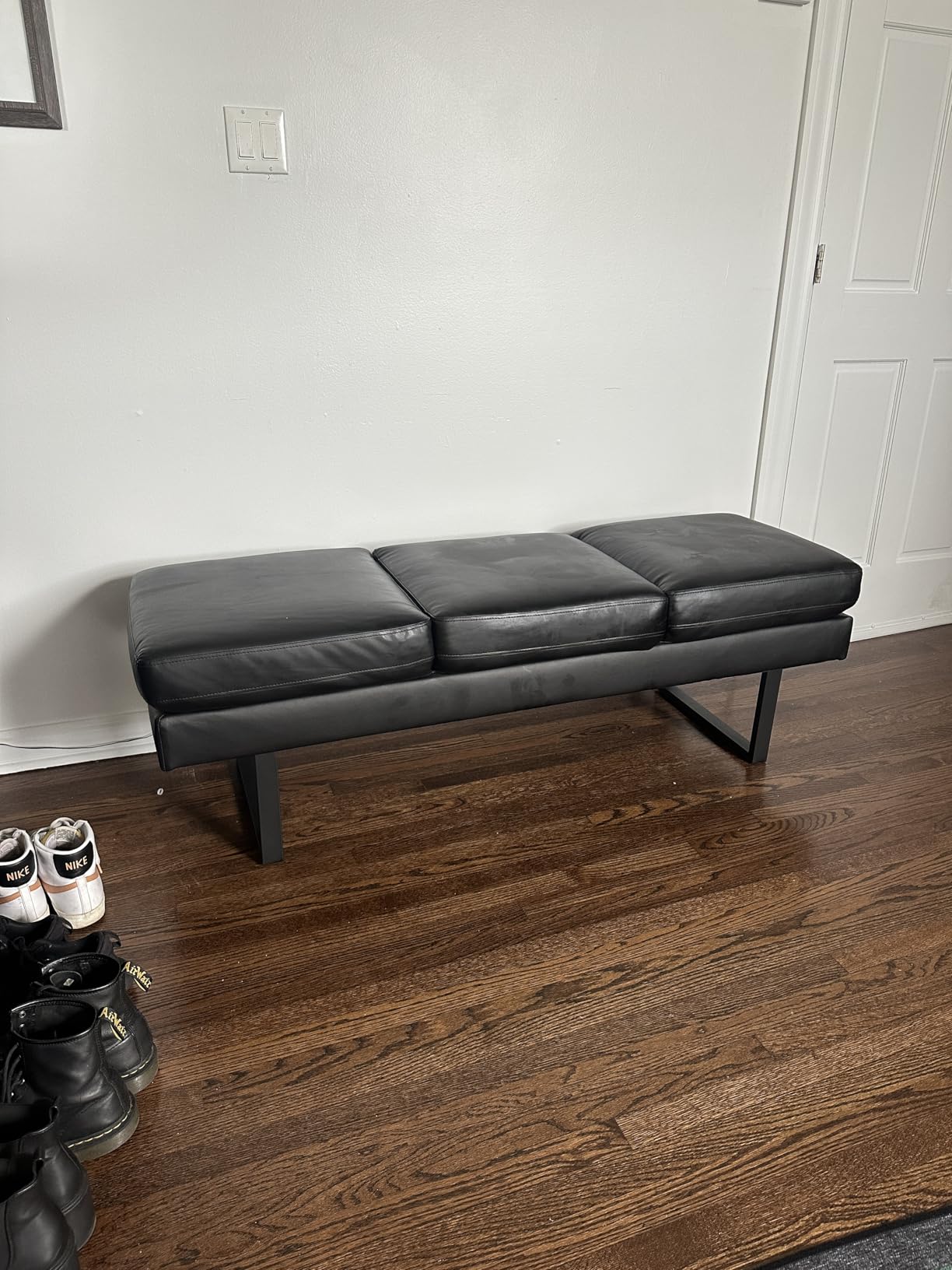 Furmax Waiting Room Chairs Faux Leather Office Guest Chair, 59.6 Inches Conference Room Chairs 3 Seats Upholstered Reception Bench, Lobby Furniture for Salon and Shop, Black customer photo 2