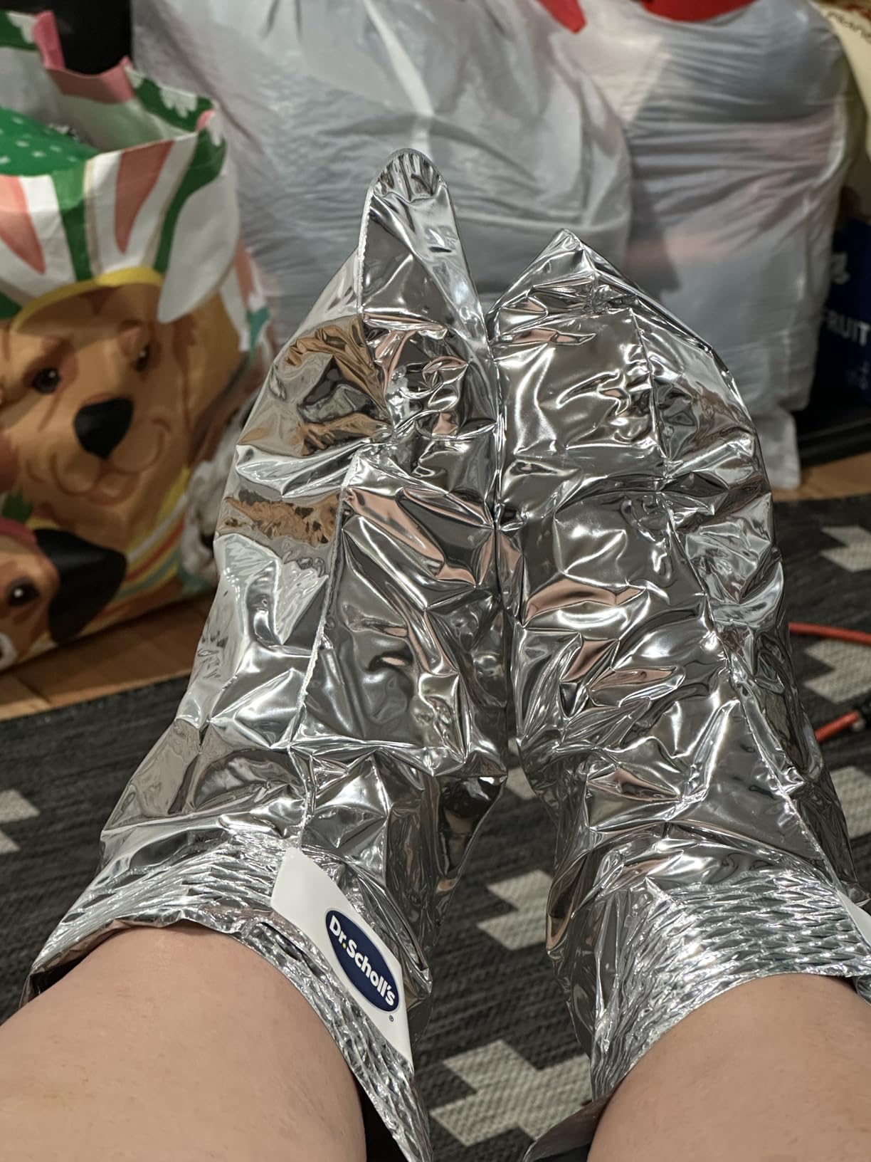 Dr. Scholl's Tired, Achy Feet Soothing & Reviving Foot Mask, 3 Pair, Warming Booties customer photo 1
