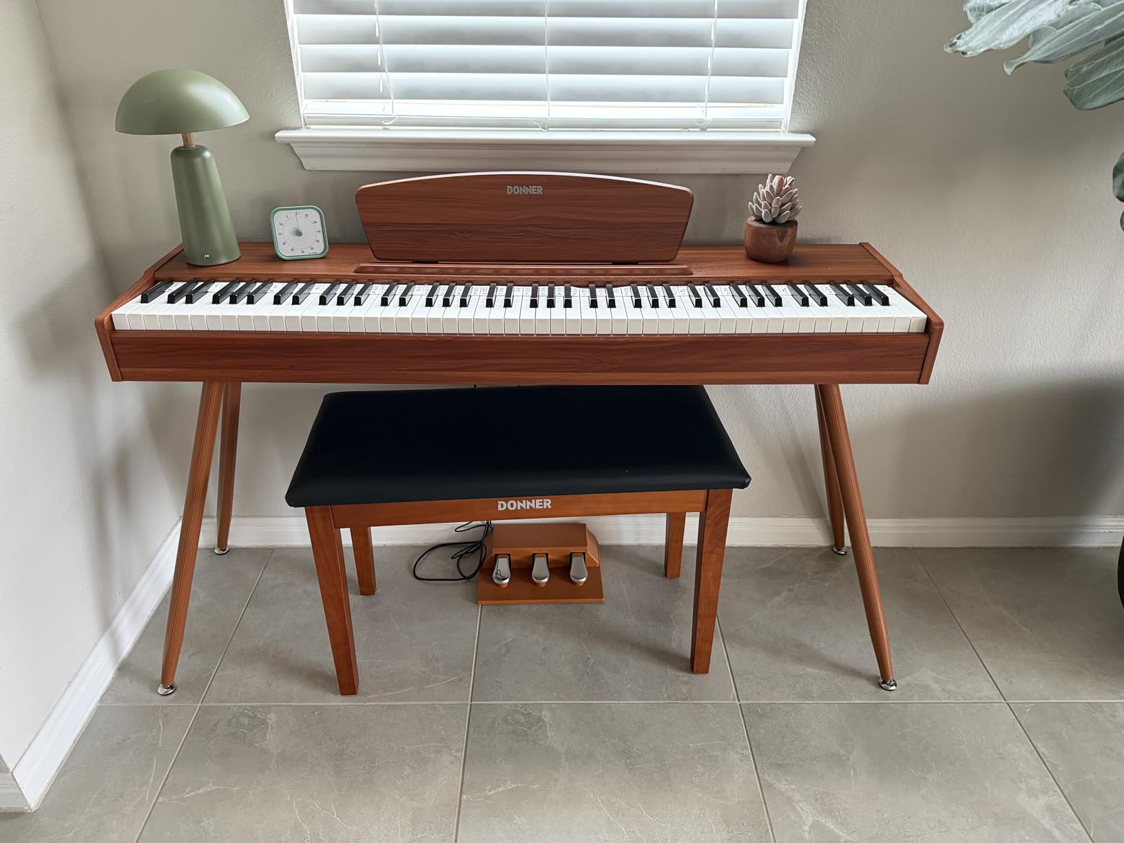 Donner DDP-80 PLUS Digital Piano 88 Key Weighted Keyboard, Home Electric Piano, Supports USB-MIDI & Headphones Connection, Semi-open Cover Designed, with Metal Three Pedal, Power Adapter customer photo 1