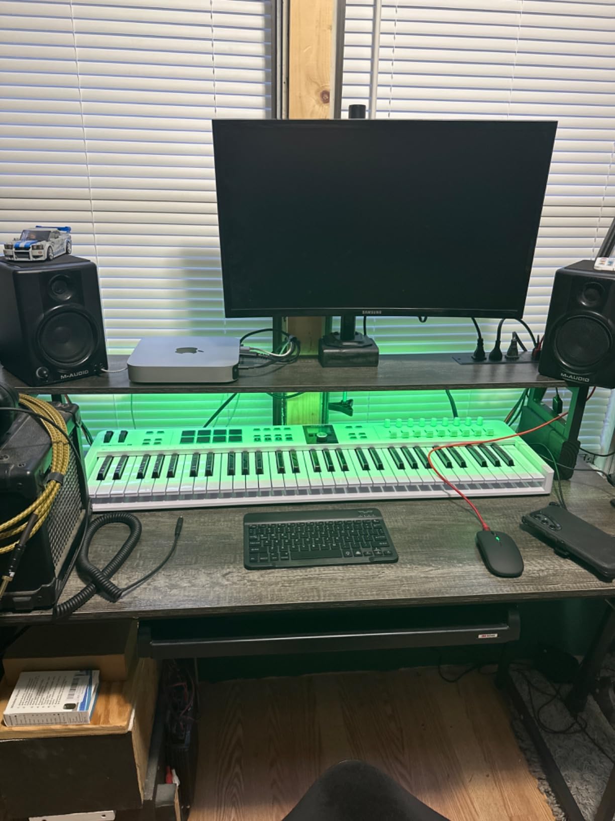 Arturia KeyLab Essential mk3 - 61 Key USB MIDI Keyboard Controller with Analog Lab V Software Included customer photo 1
