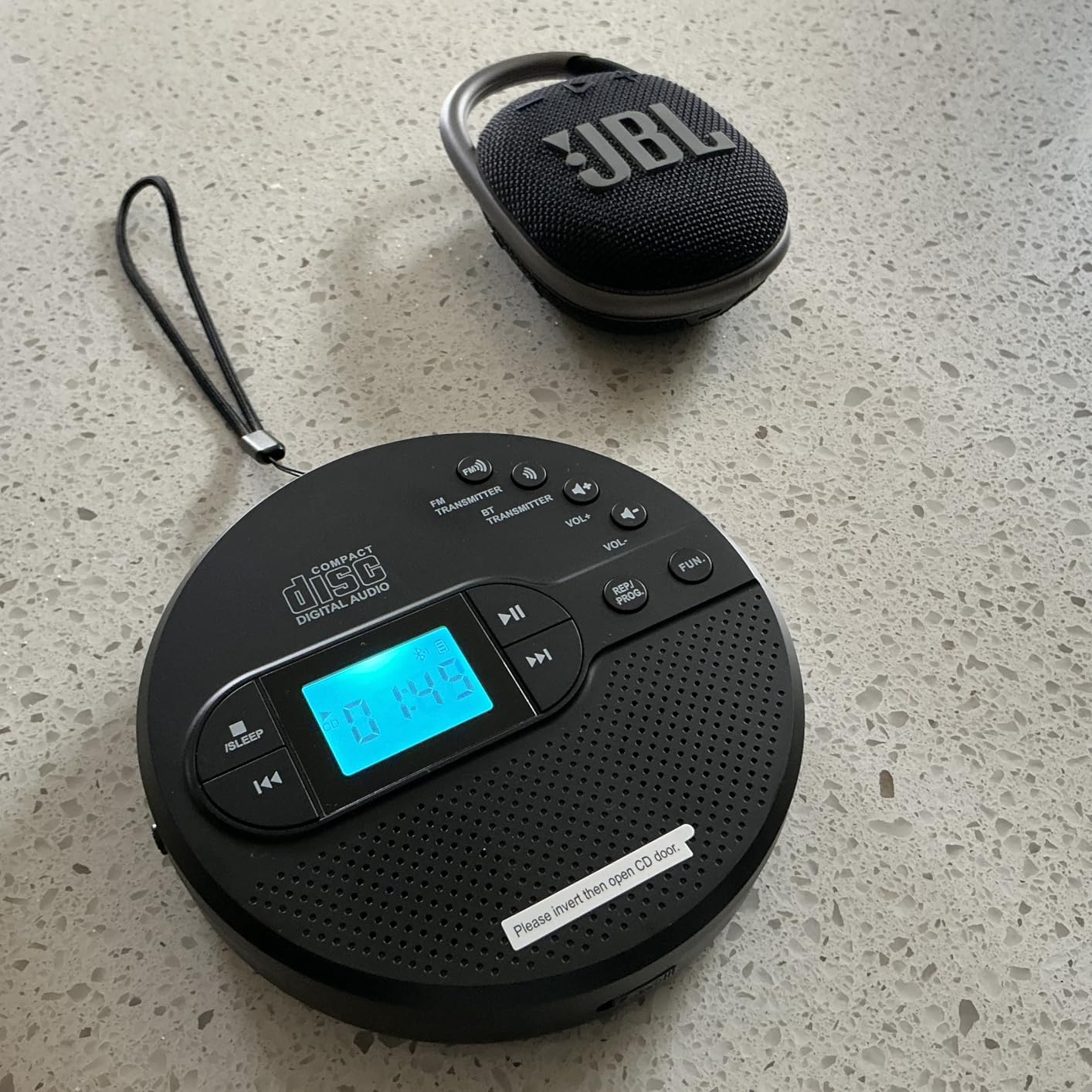 Sunoony Portable CD Player with Bluetooth & Speaker, FM Transmitter for Car | 9H Rechargeable with Anti-Skip, Supports CD/MP3, USB/AUX Output, CD Player with Headphones for Home/Road Trips/Seniors (Black) customer photo 2
