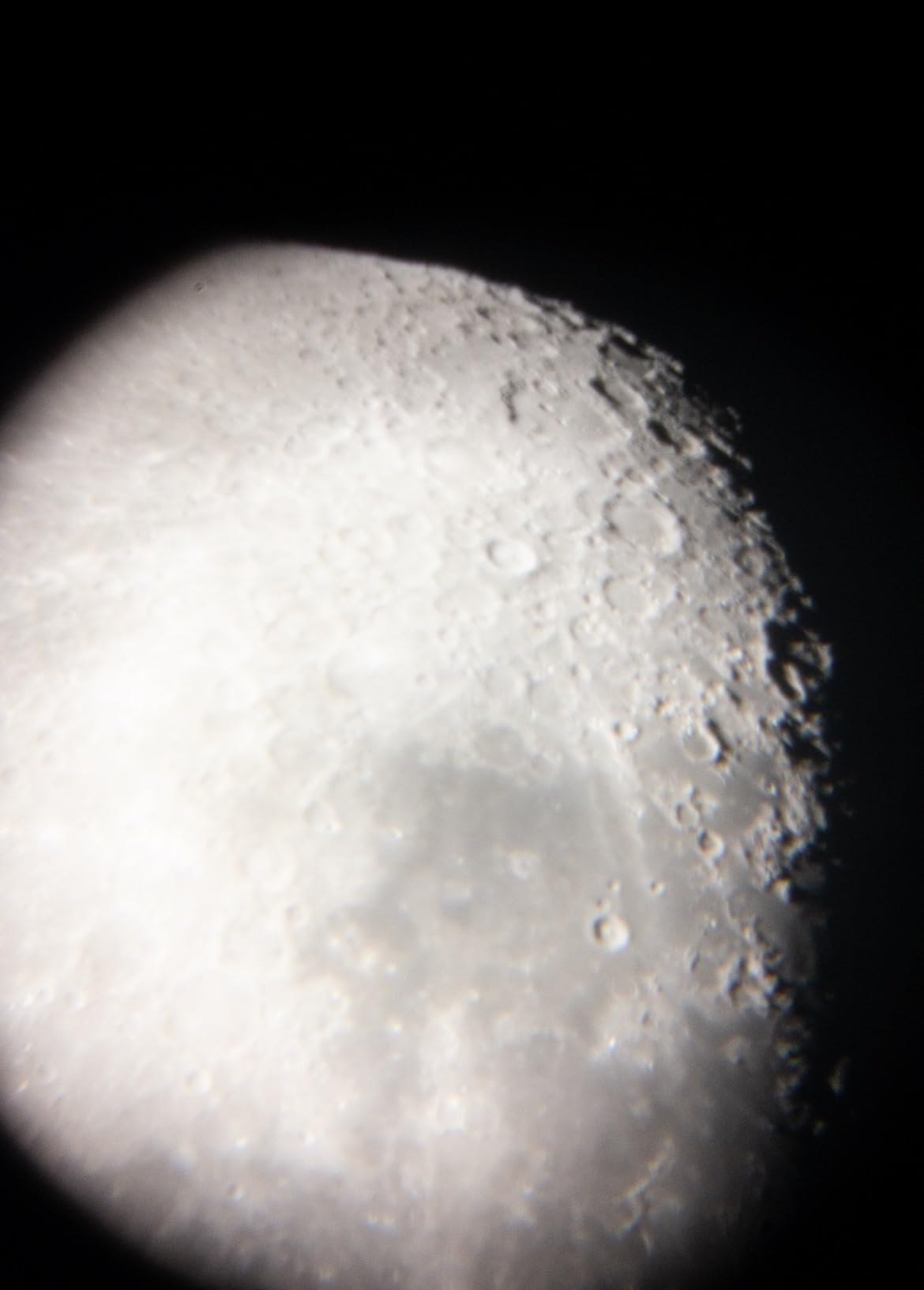 HOROX 80mm Maksutov-Cassegrain Telescope with Pro Tripod & Phone Adapter customer photo 2