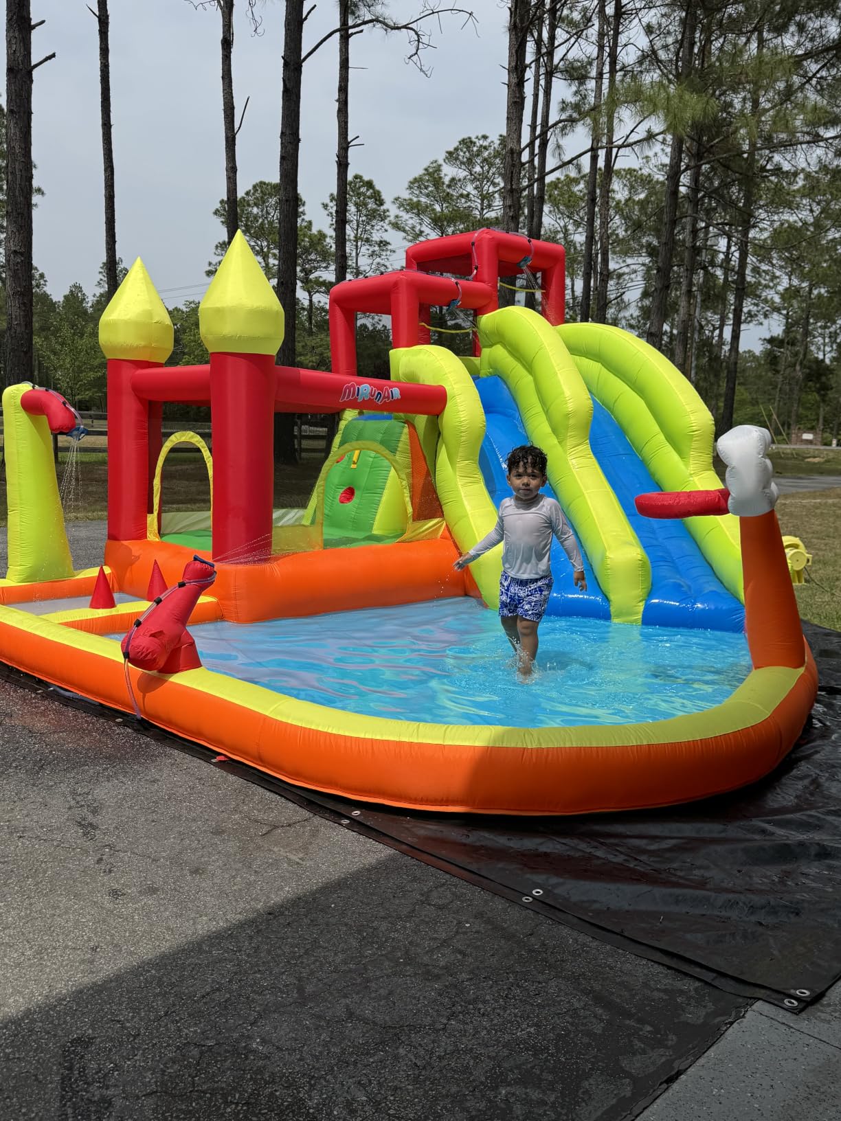 MIRUNAIR Inflatable Bounce House with Slides, Inflatable Water Slide for Kids Backyard, Bounce Water Park with Air Blower, Splash Pool, Water Cannon, Climbing Wall, Outdoor Backyard Water Park customer photo 2