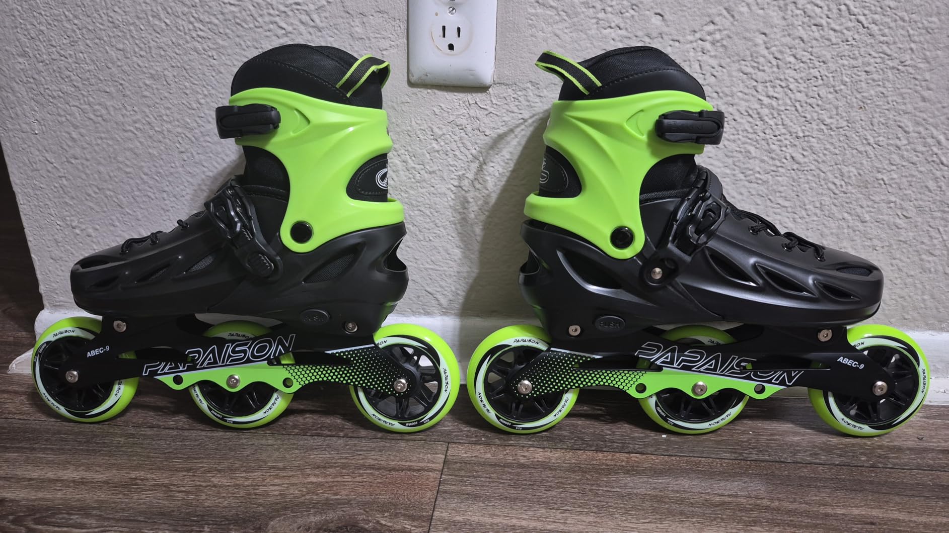 PAPAISON Adult Adjustable Inline Skates for Men Women with 3 100mm Wheels, Outdoor Blades Female Male Fitness Speed Racing Skates, Roller Skates for Teens Boys Girls customer photo 2