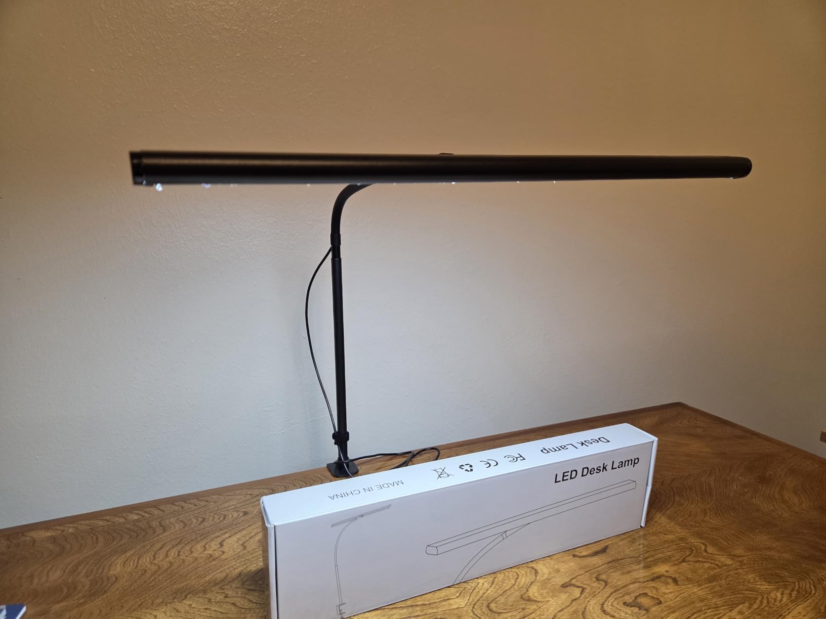 Airlonv LED Desk Lamp with Clamp, Architect Desk Lamp for Home Office with Remote, 24W Ultra-Bright Desk Light with Stepless Dimming and Stepless Color Temp, Memory Function for Study and Workbench customer photo 1