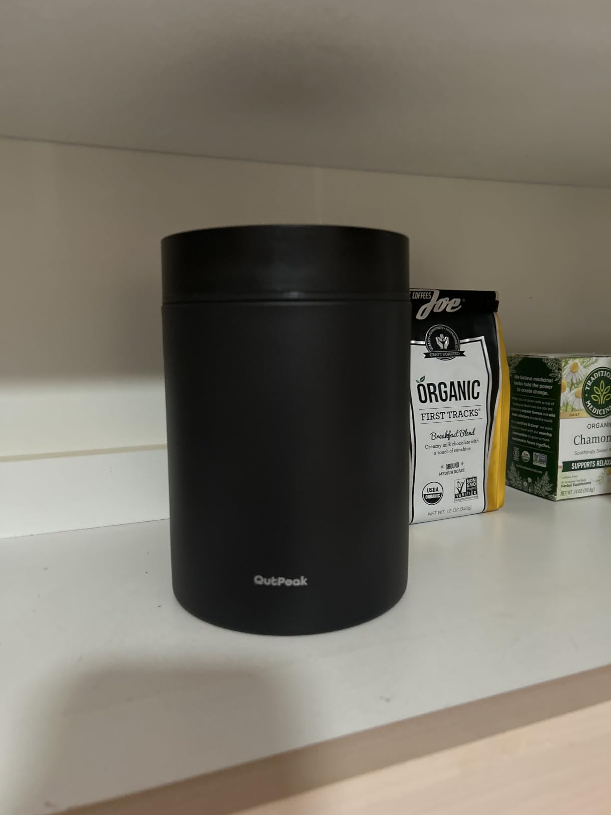 OUTPEAK Latest Kilo Auto Vacuum Coffee Canister, 1.8L for 21.2oz Coffee Beans, One-Button Operation, Stainless Steel Container with Scoop, Fresh 6-Month Storage Container (Barista Champion's Choice) customer photo 1