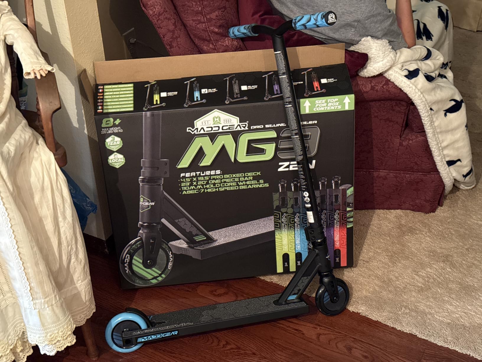 Madd Gear Pro Trick Stunt Scooter for Kids Ages 8-12 - Lightweight Durable 2 Wheel Freestyle Scooter for Skatepark and Street - Easy Assembly - MG3 customer photo 1