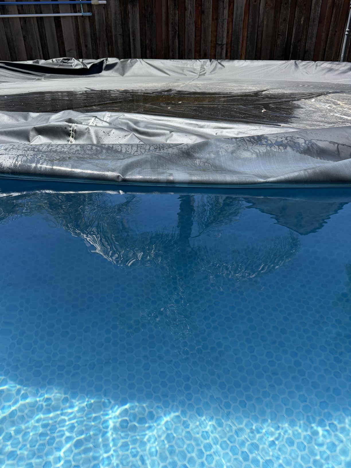QH.HOME 18ft Round Pool Cover, Ultimate Windproof & Tear-Resistant Fabric, Snug Fit with Patented Ratchet & Weight Rings, Solar Pool Cover for Above Ground Pools, Blocks Leaves & Waterproof customer photo 2
