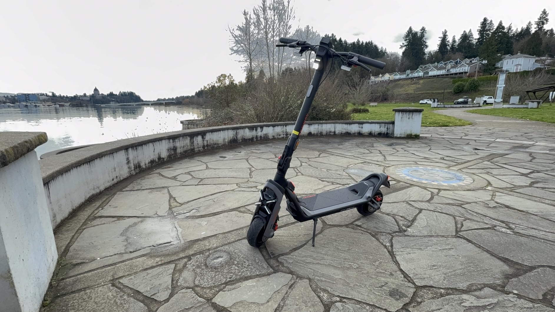 SuperScooter GT3, 31 MPH w/ 45-Mile Long Range, 2400W Peak Motor, Dual Hydraulic Suspension, Self-Sealing Tires, Flash Charging Electric Scooter for Adults, UL 2272/2271 Certified, Gen3 customer photo 1