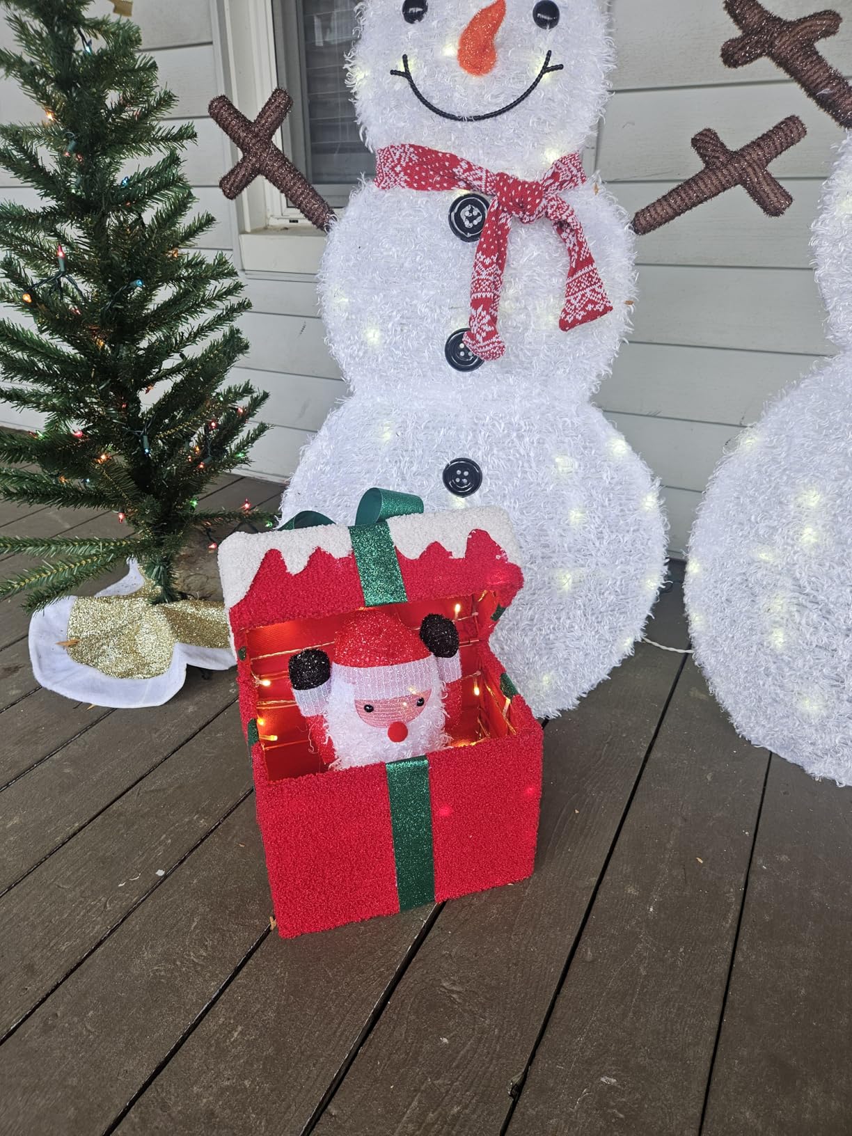 PEIDUO Animated Christmas Santa in Lighted Gift Box, Motion Sensor Christmas Music Decorative Lights, Under The Christmas Tree Present Decorations for Indoor Outdoor Yard Home Holiday Decor customer photo 1