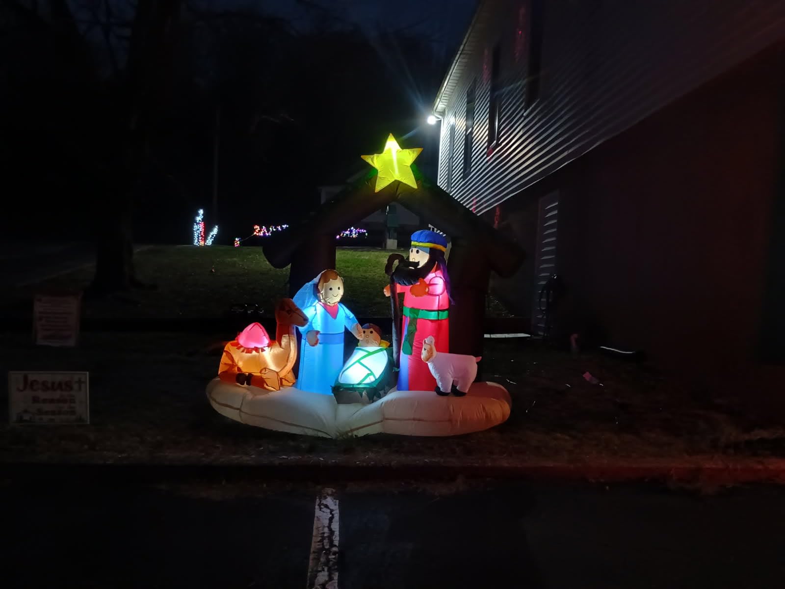MUMTOP Christmas Inflatable Outdoor Decoration - 10FT Inflatable Santa and Penguin on Animated Helicopter with Rotating Propeller and Merry Christmas Banner Blow Up Inflatables for Garden Yard Decor customer photo 2