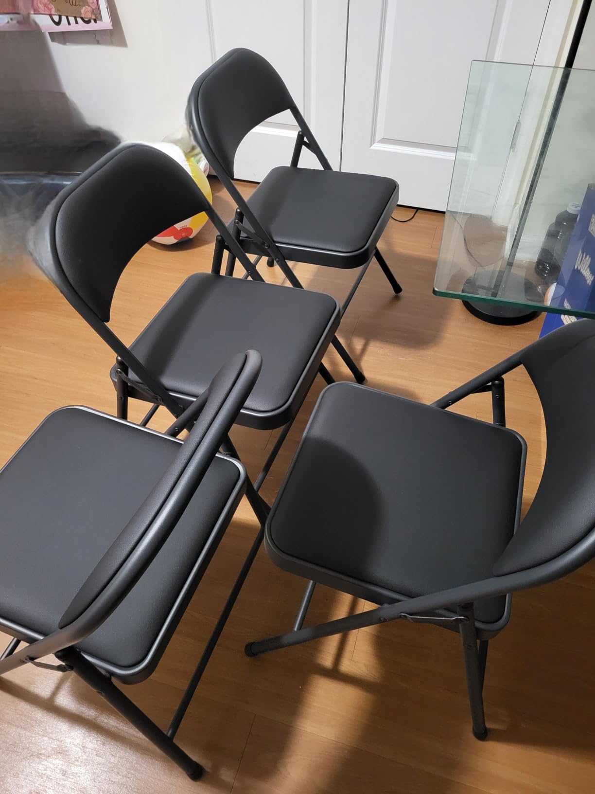 Folding Chair 4 Pack, Comfy PU Leather Padded Folding Chairs for Outside and Indoor, Heavy Duty Portable Foldable Metal Commercial Seat for Home Office, Dorm, Party, Backyard, Lawn, Patio customer photo 1