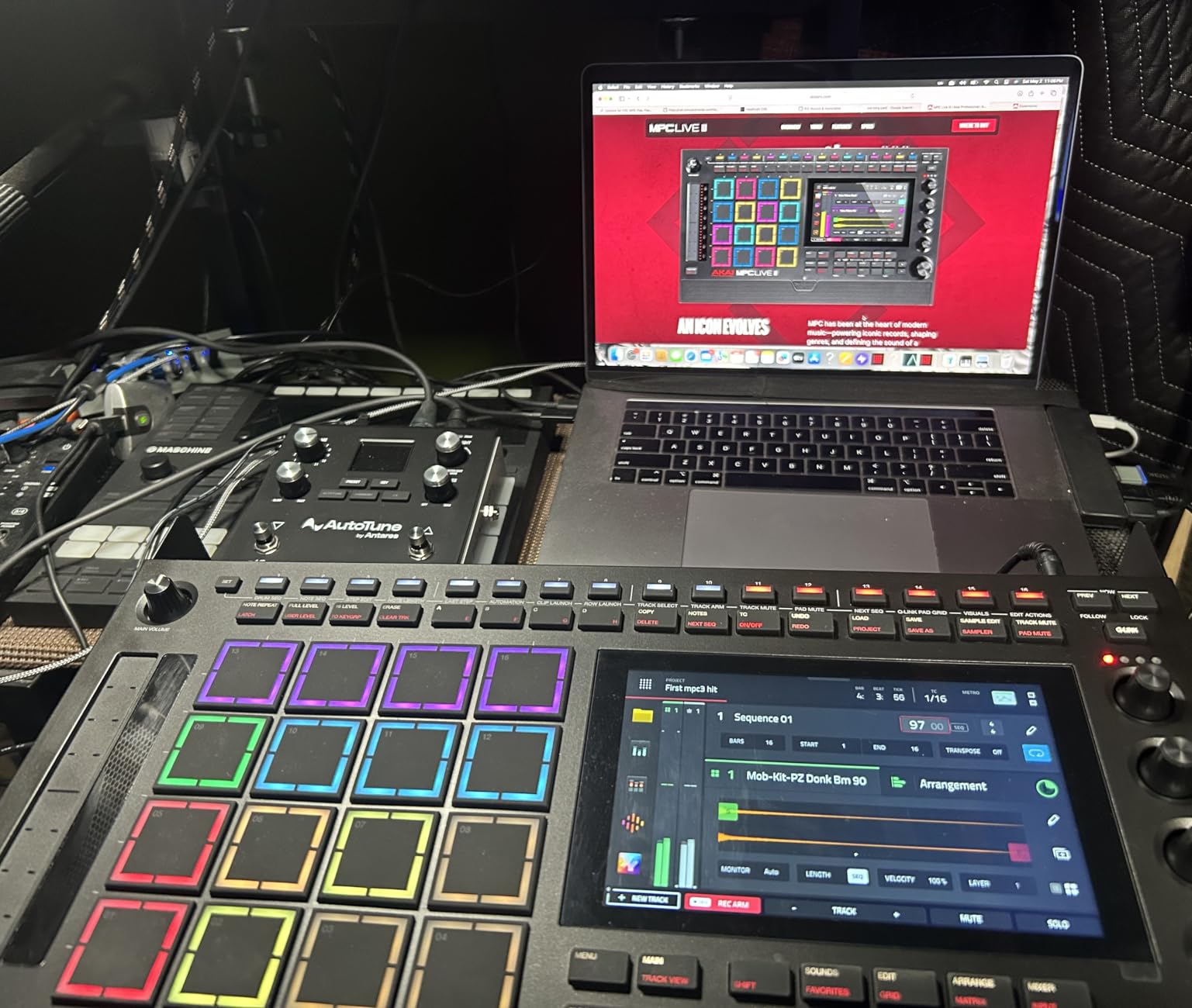 Akai Professional MPC Live III - Standalone Portable Music Production Center with MPC Pads, Sequencer, Touchscreen, Mic, Stereo Monitors, Audio Interface, Wi-Fi, Bluetooth, Battery customer photo 1