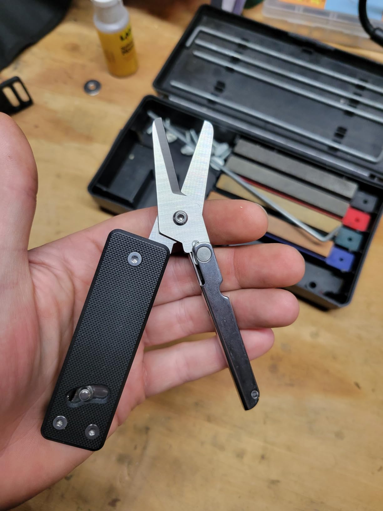 Roxon KS2E Noir D2 Blade 13 in 1 Mini Pocket tool with big scissor G10 handle customer photo 2