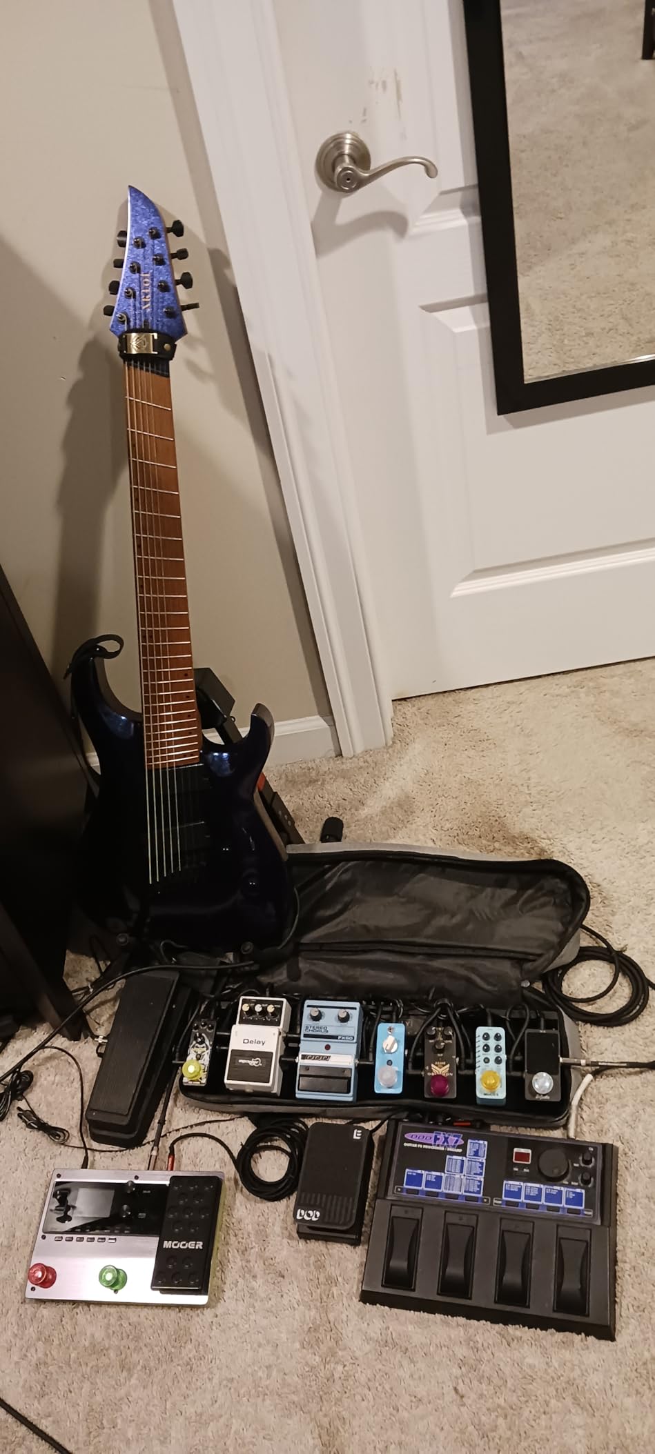 AKLOT Multi-Scale 7-String Electric Guitar: Roasted Maple Neck with String-Through Bridge, Okoume Body, HH Pickup, Gig Bag, XRN-7 TB customer photo 1