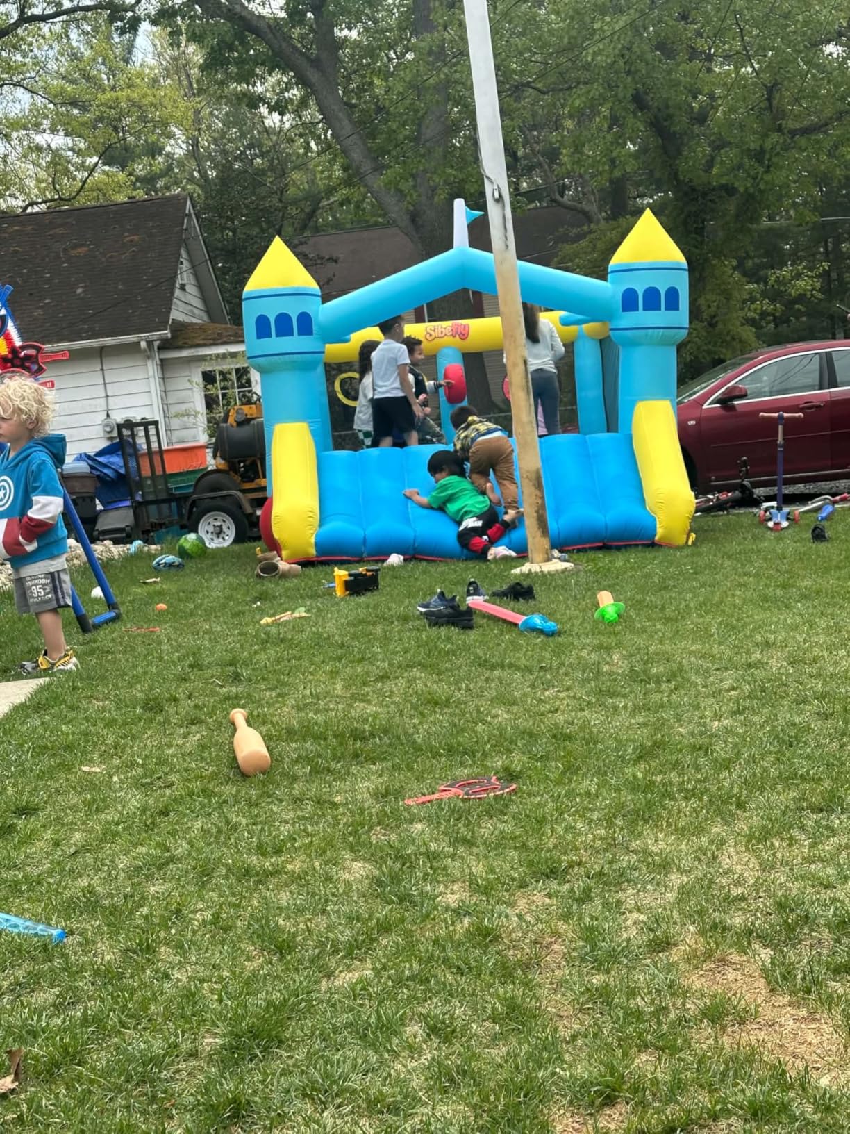 Bounce House, 6-in-1 Play Mode Inflatable Bounce House for Kids, High Elasticity Bouncy House with 480W Blower, Bouncy Castle with Wide Slide for Christmas, Birthday Parties customer photo 1