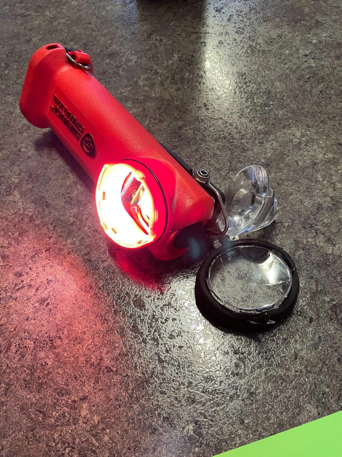 Streamlight 90540 Survivor 175-Lumen Right-Angle Flashlight, Orange customer photo 1
