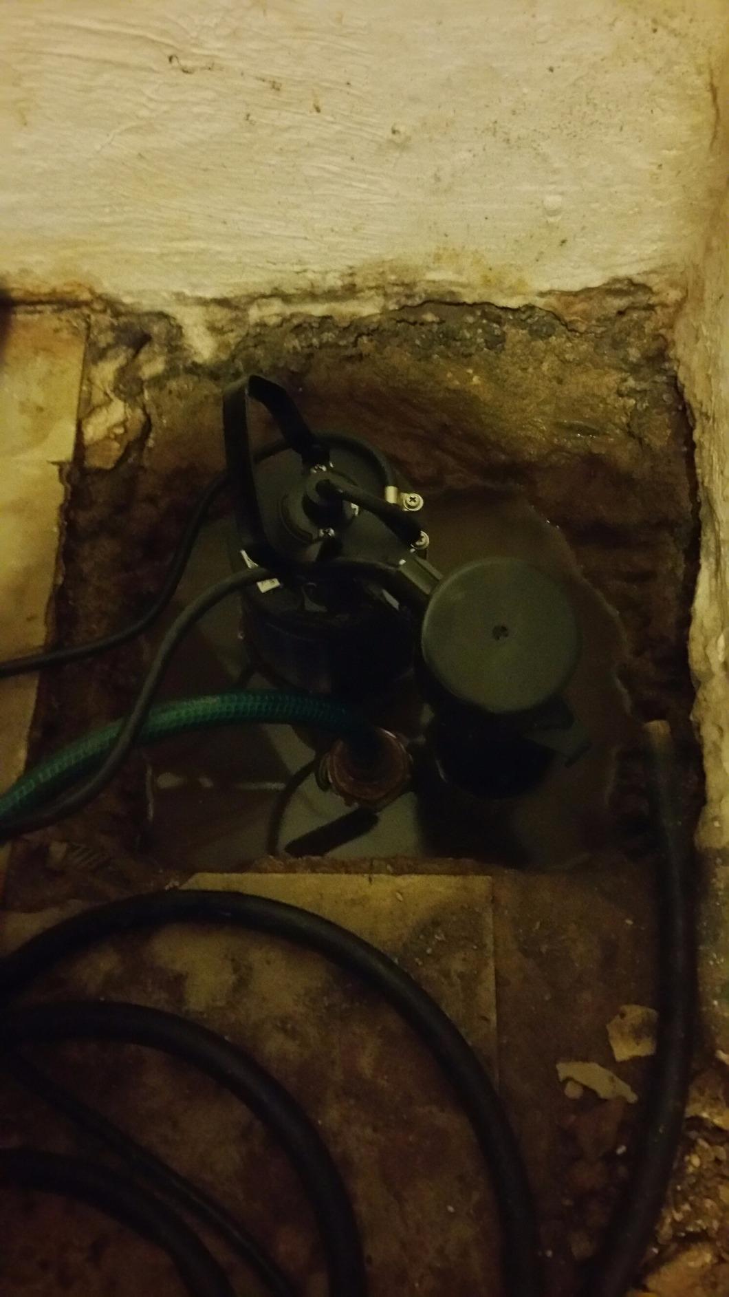 Superior Pump 92341 1/3 HP Cast Iron Submersible Sump Pump with Vertical Float Switch customer photo 1