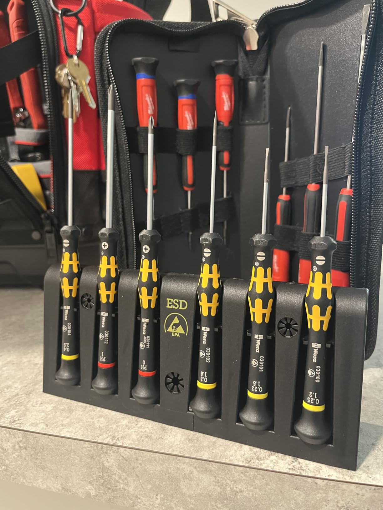 Wera 05030170001 1578 A/6 ESD SCREWDRIVER SET AND RACK FOR ELECTRONIC APPLICATIONS 6 PIECES customer photo 2