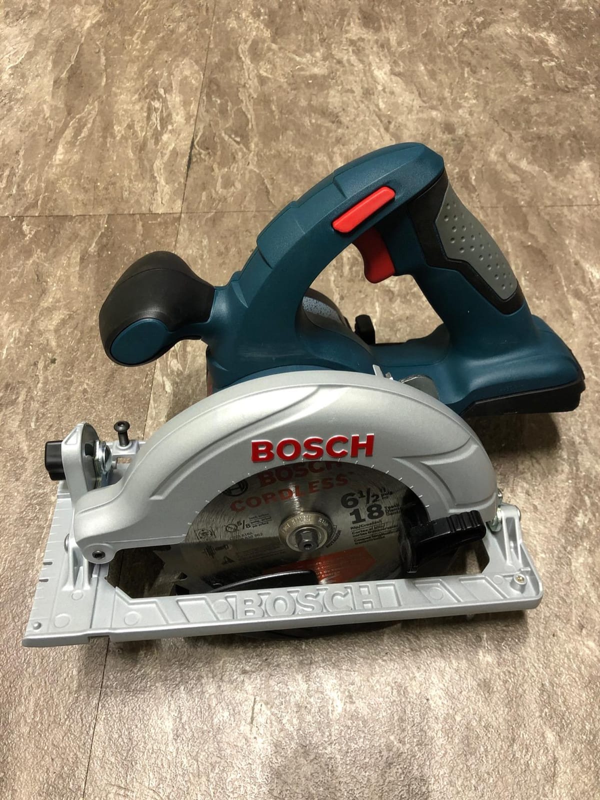 BOSCH CCS180B 18V 6-1/2 In. Blade Left Circular Saw (Bare Tool) customer photo 2