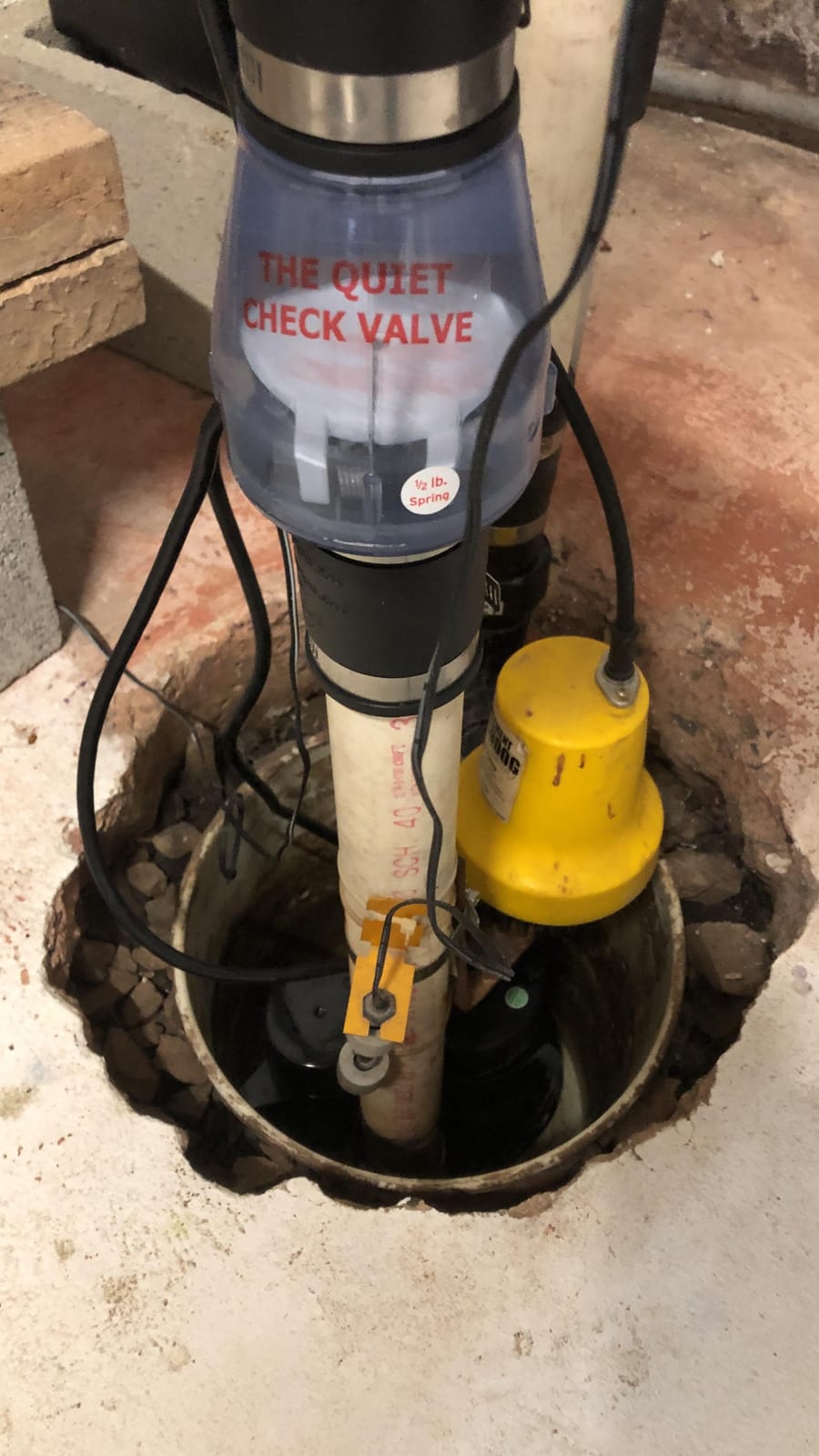 Superior Pump 92572 1/2 HP Thermoplastic Submersible Sump Pump with Vertical Float Switch customer photo 2