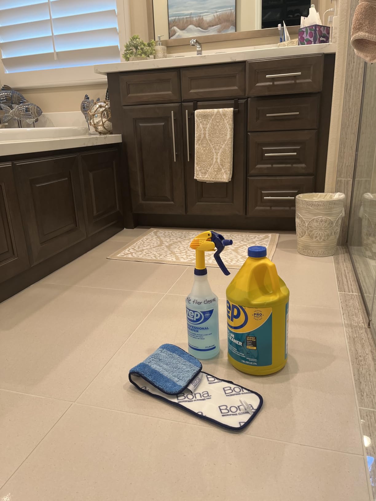 Zep Neutral PH Industrial Floor Cleaner - 1 Gallon - ZUNEUT128 - Concentrated Pro Trusted All-Purpose Floor Cleaner customer photo 2