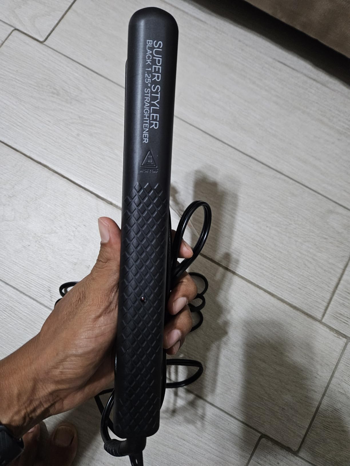 Herstyler Superstyler Onyx Ceramic Flat Iron - Travel Friendly - 1.25 inch customer photo 1