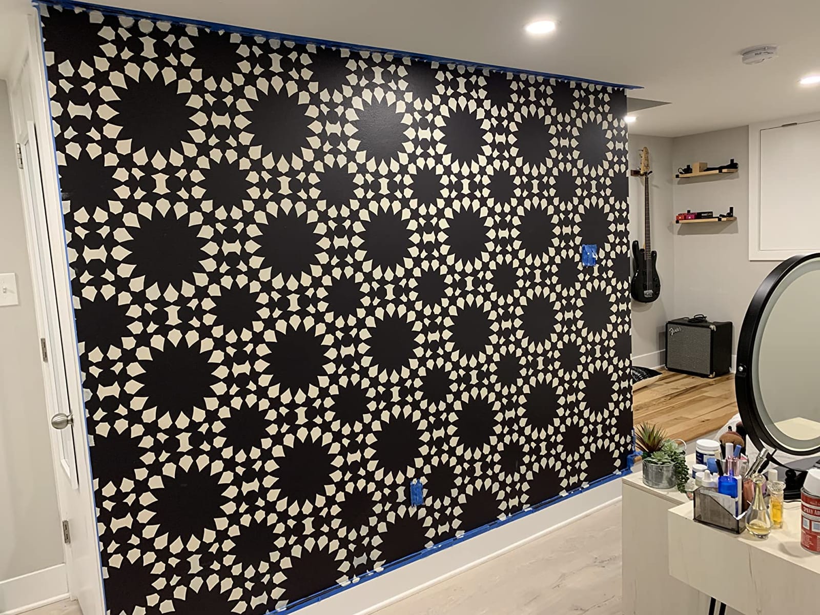 Stencil Ease Stencil Adhesive Spray – Repositionable, Low-Tack Temporary Hold for Stencils & Templates, Clean Removal on Walls, Wood, Glass, Paper & Crafts (4.4oz) customer photo 2